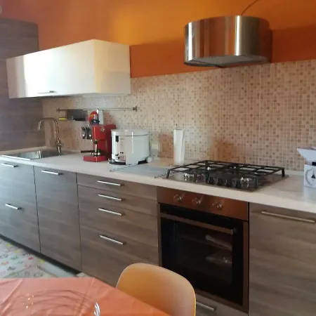 Mansarda Da Dani Apartment *